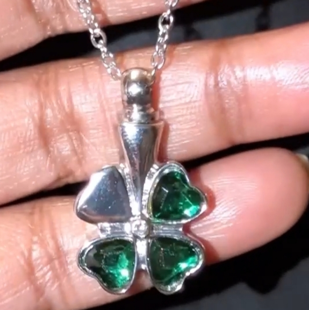 Silvery and Green Clover Pendant Necklace For Adults